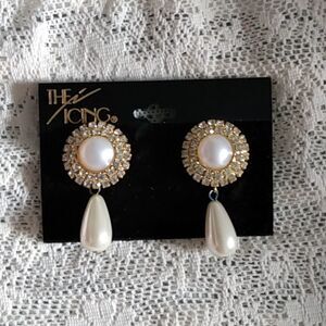 NWT THE ICING Gold/Pearl/Rhinestone Circular Starburst Earrings w/Dangle Pearls